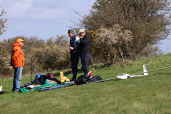 Chit chat at Itford